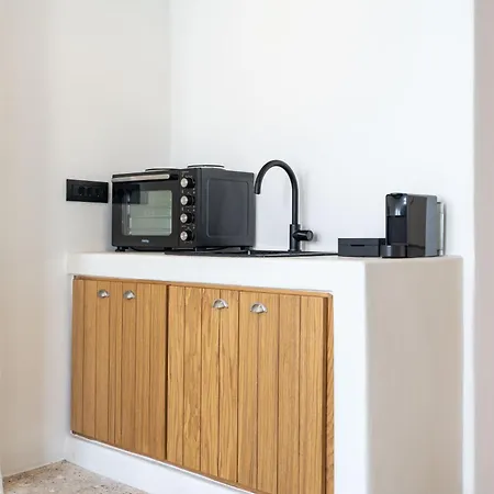 Town Pin By Monocle Appartamento
